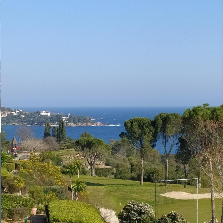 Studio 4P Vue Mer Calme Cap Esterel Сен-Рафаэль Экстерьер фото